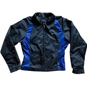 NIKE KIDS LIGHTWEIGHT FULL ZIP TRACK  JACKET BLACK BLUE ZIP POCKETS SIZE S (4-6)